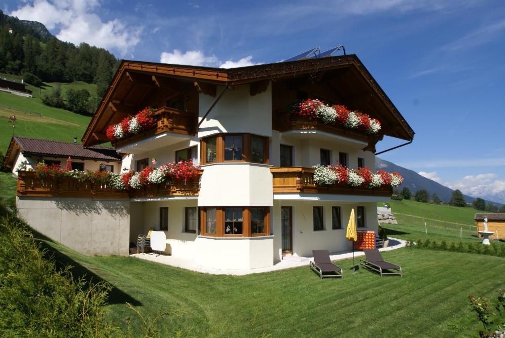 Sonnenschloessl Apartments Neustift im Stubaital Eksteriør bilde